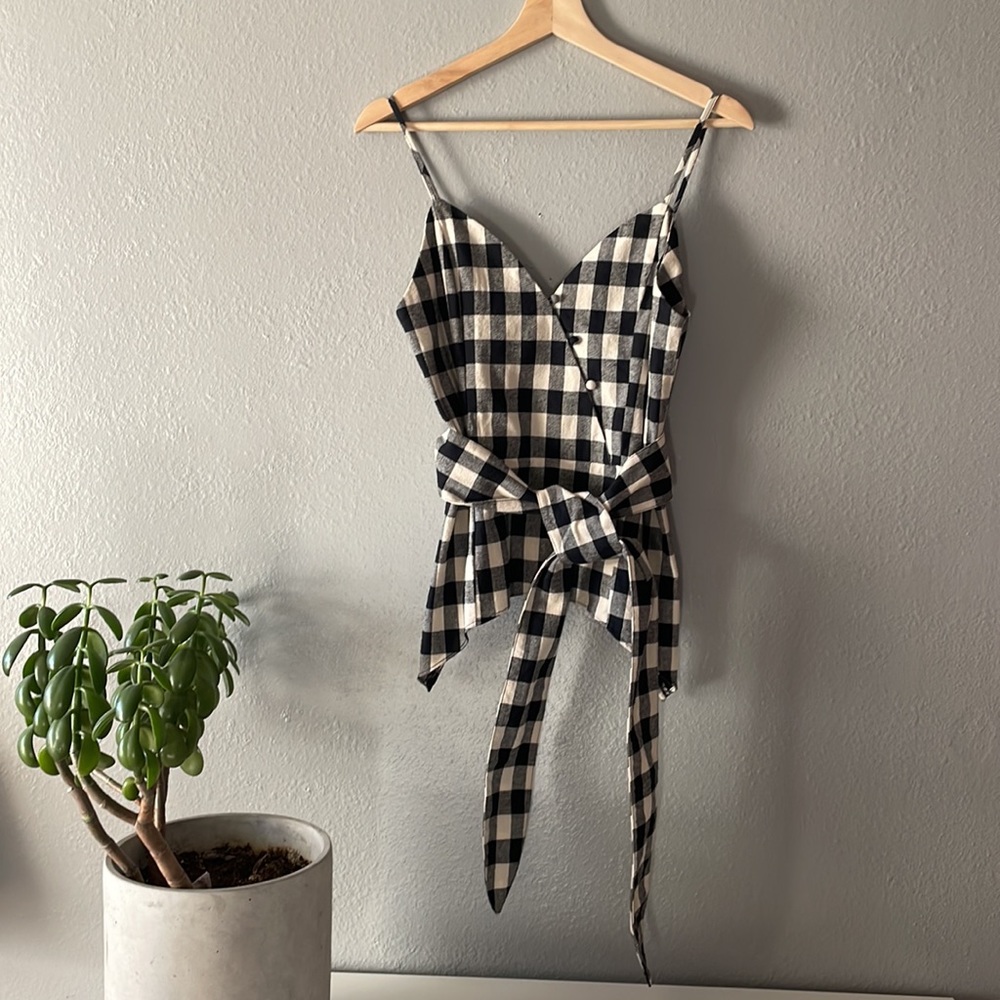 Black & White Gingham Top - Picture 5 of 12
